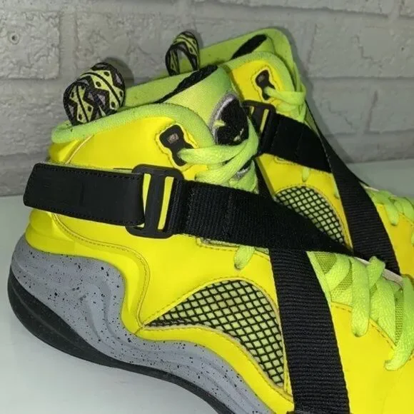 Nike ‘LUNAR RAID’ Volt Men Sneakers Size 10